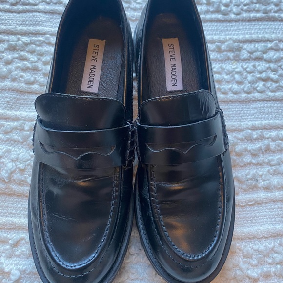 Steve Madden Black Platform Loafers - Picture 1 of 4